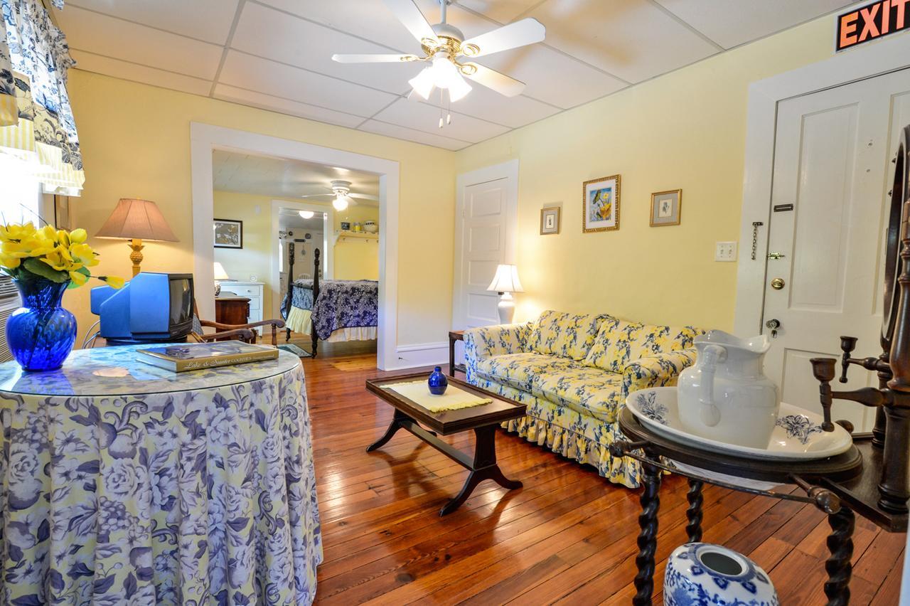 Farnsworth House Bed And Breakfast Маунт-Дора Екстер'єр фото